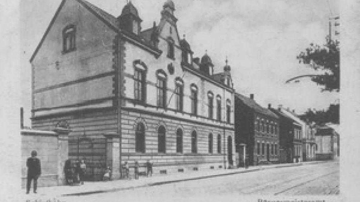 Das Schiefbahner Rathaus im Jahre 1912