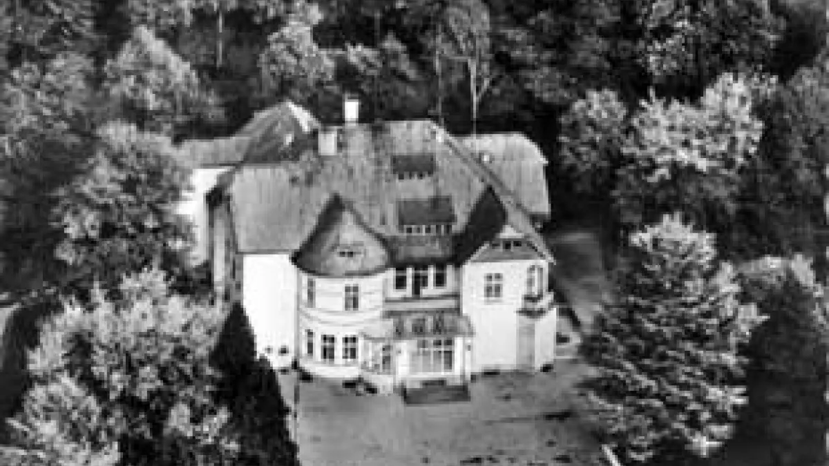 Luftbild der Villa von Albert Oetker
